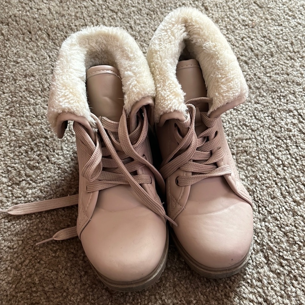 Kid fashion boots